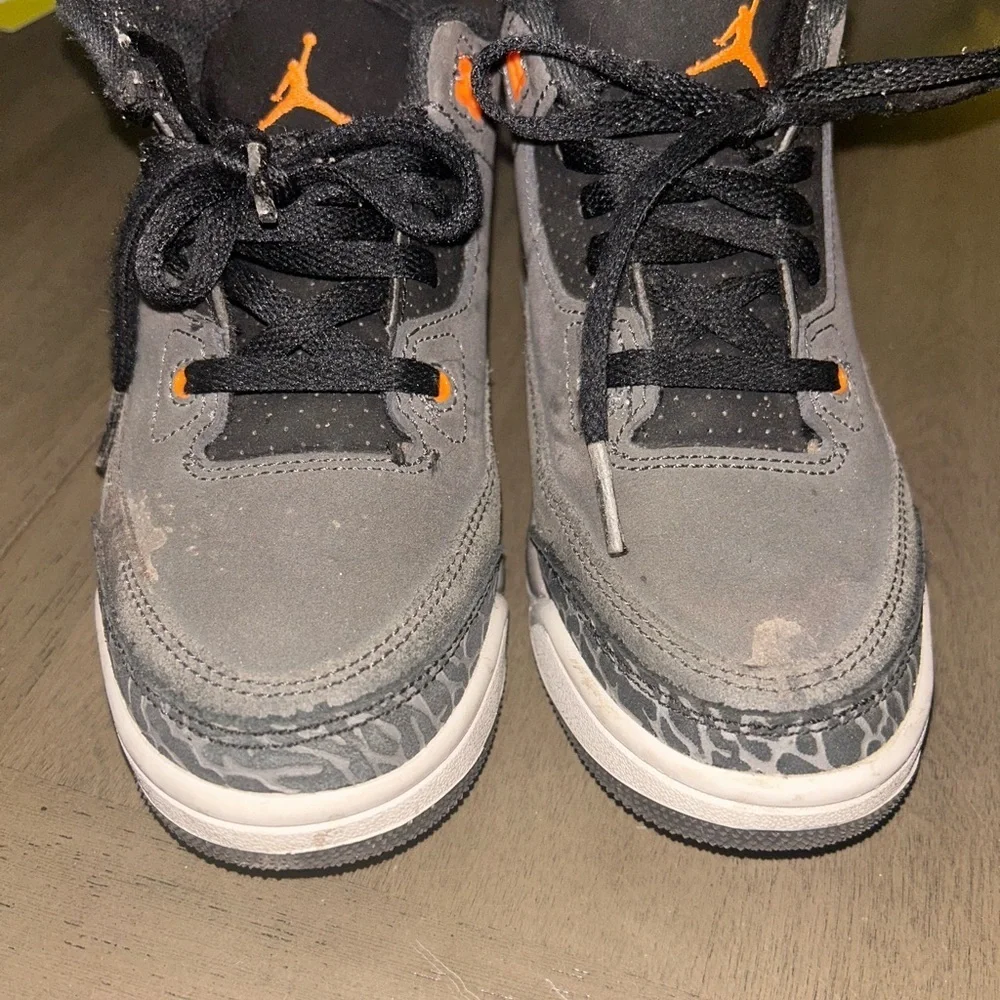 Jordan 3 retro fear pack sneakers size 13c - Picture 2 of 8